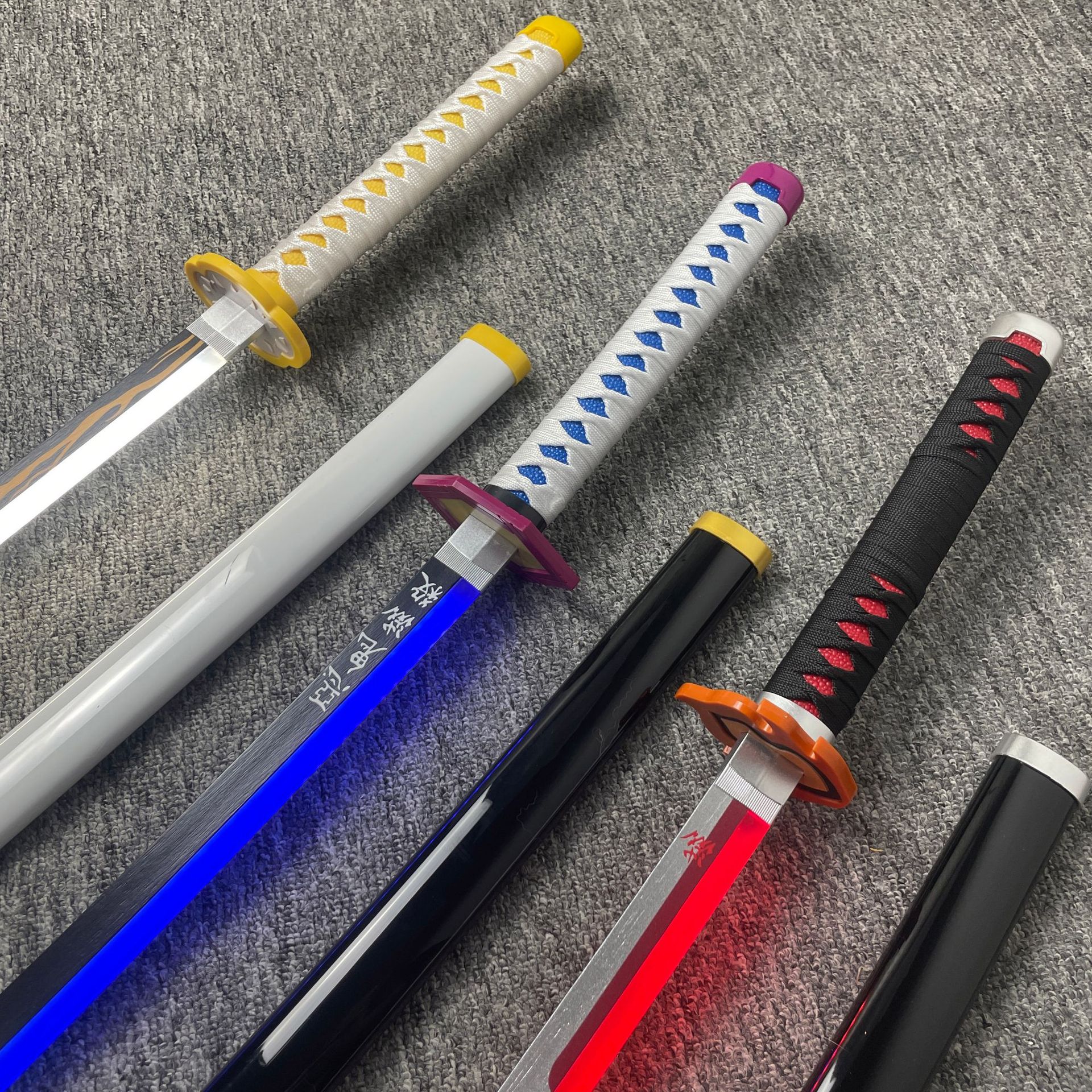 103cm Luminous Edition Nichiri - Anime Cosplay Katana 评论和价格